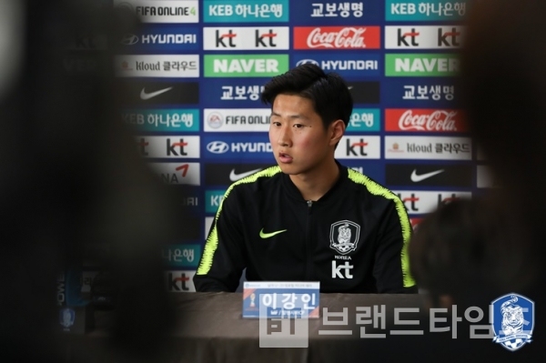 대한민국 국가대표 축구선수 막내이자 막내형으로 불리는 이강인/사진=대한축구협회