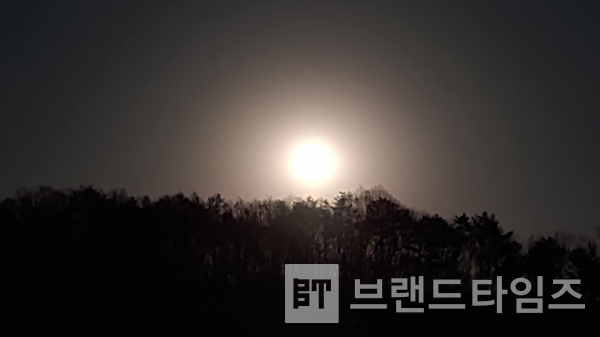 봄의 보름달/사진=브랜드타임즈