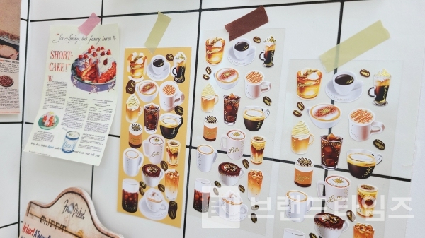 아티클로젯™ 내가 향긋하다면 커피 금박 스티커(02. Coffee)/사진=아티클로젯™