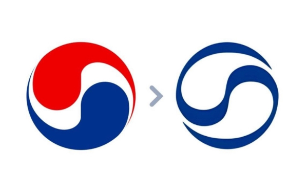 대한항공 변경 전 심볼마크(좌측)과 새로운 심볼마크(우측)/사진=디자인 정글