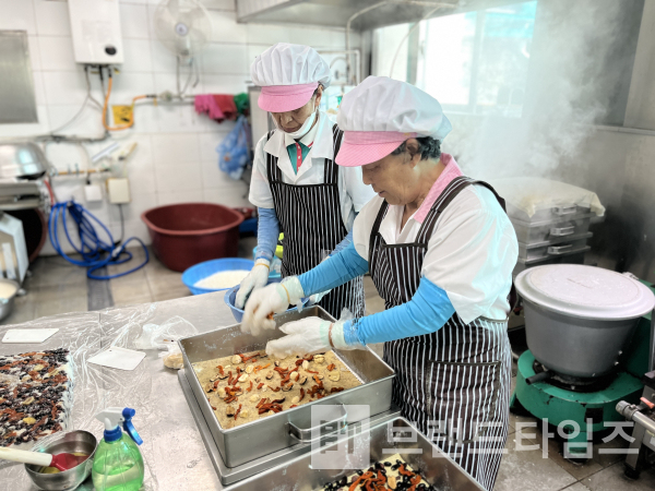 원주시니어클럽이 운영하는 노인일자리 공동체사업단 ‘동네방앗간’이 지난해에 4억 원의 매출을 기록했다/사진=원주시 경로복지과